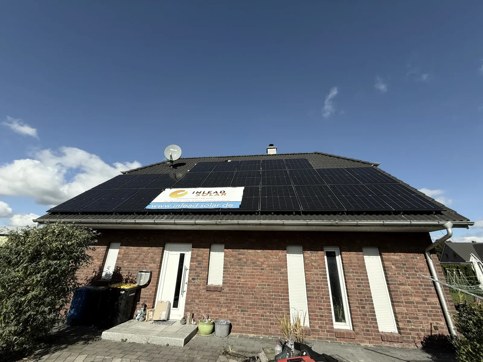 Photovoltaikanlage auf einem Einfamilienhaus, installiert von Inlead Solar